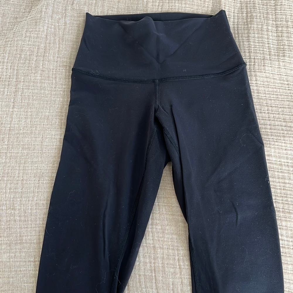 Size 4 lulu crop black
